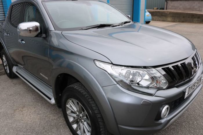 Mitsubishi L200 2.4 Double Cab DI-D 178 Warrior 4WD Auto Pick Up Diesel Grey