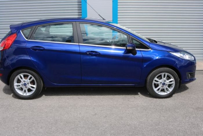 Ford Fiesta 1.25 82 Zetec 5dr Hatchback Petrol Blue