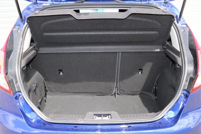 Ford Fiesta 1.25 82 Zetec 5dr Hatchback Petrol Blue