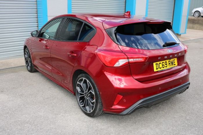 Ford Focus 1.0 ST-LIne X Hatchback Petrol Ruby Red