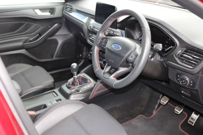 Ford Focus 1.0 ST-LIne X Hatchback Petrol Ruby Red