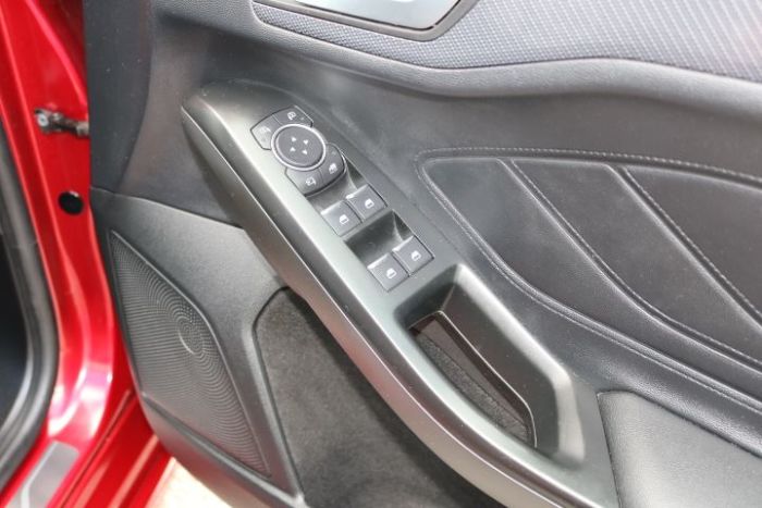Ford Focus 1.0 ST-LIne X Hatchback Petrol Ruby Red