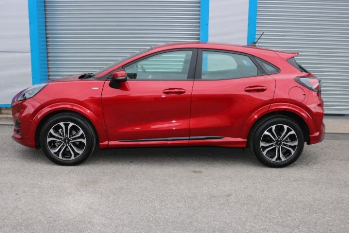Ford Puma 1.0 EcoBoost Hybrid mHEV ST-Line 5dr Hatchback Petrol Red