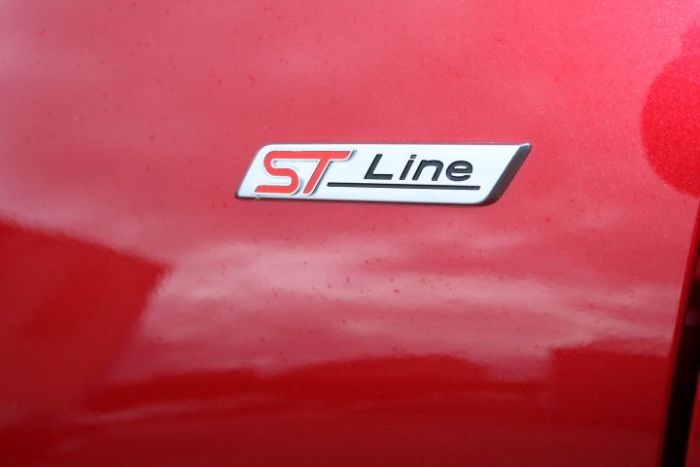 Ford Puma 1.0 EcoBoost Hybrid mHEV ST-Line 5dr Hatchback Petrol Red