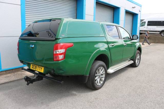 2019 Mitsubishi L200 2.4 Double Cab DI-D 178 Titan 4WD