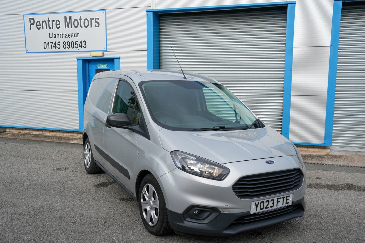 2023 Ford Transit Courier