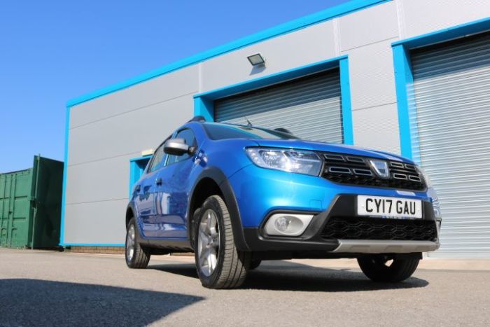 Dacia Sandero Stepway 0.9 TCe Laureate 5dr Hatchback Petrol Blue