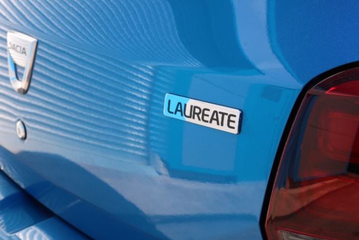 Dacia Sandero Stepway 0.9 TCe Laureate 5dr Hatchback Petrol Blue