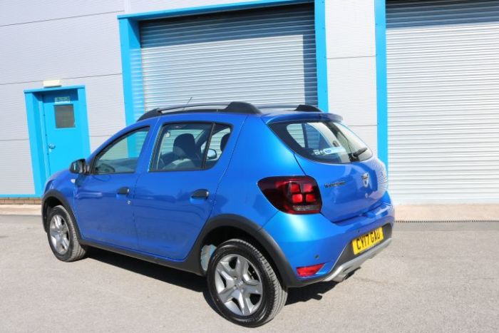 Dacia Sandero Stepway 0.9 TCe Laureate 5dr Hatchback Petrol Blue