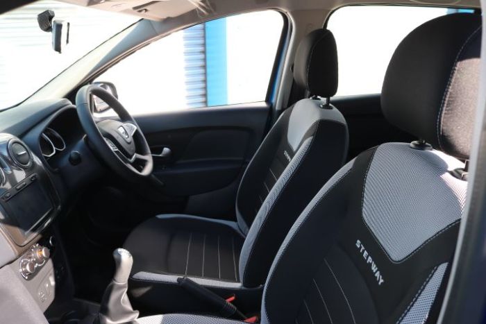 Dacia Sandero Stepway 0.9 TCe Laureate 5dr Hatchback Petrol Blue