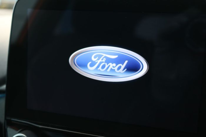 Ford Fiesta 1.5 TDCi 120 Titanium 3dr Hatchback Diesel Red