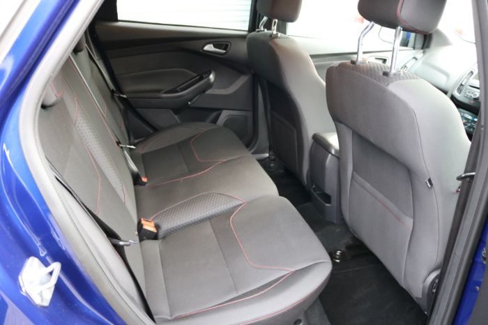 Ford Focus 1.0 EcoBoost 140 ST-Line X 5dr Hatchback Petrol Blue
