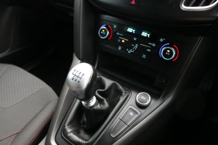 Ford Focus 1.0 EcoBoost 140 ST-Line X 5dr Hatchback Petrol Blue